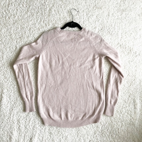 H&M Sweater - Picture 2 of 4